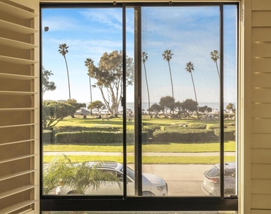 8263 Camino Del Oro - Photo Thumbnail 6