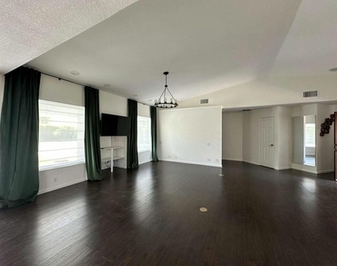 30925 Avenida Juarez - Photo Thumbnail 4