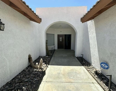 30925 Avenida Juarez - Photo Thumbnail 2