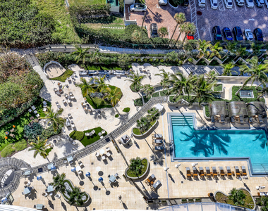 3100 N Ocean Dr - Photo Thumbnail 19