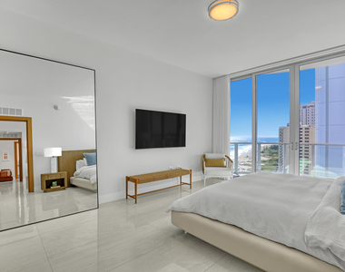 3100 N Ocean Dr - Photo Thumbnail 10
