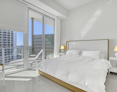 3100 N Ocean Dr - Photo Thumbnail 18