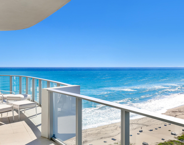 3100 N Ocean Dr - Photo Thumbnail 20