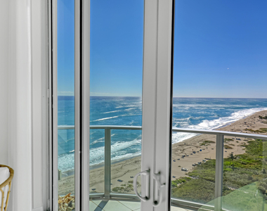 3100 N Ocean Dr - Photo Thumbnail 11