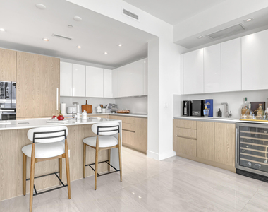 3100 N Ocean Dr - Photo Thumbnail 3