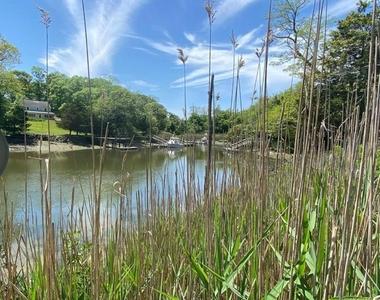 190 Jackson Landing - Photo Thumbnail 15