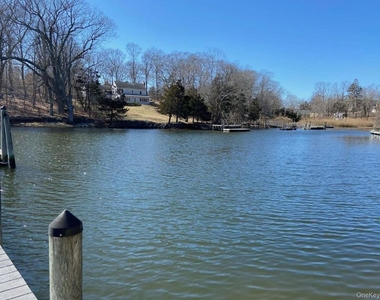 190 Jackson Landing - Photo Thumbnail 14