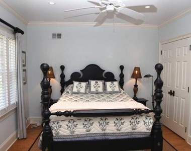 190 Jackson Landing - Photo Thumbnail 11