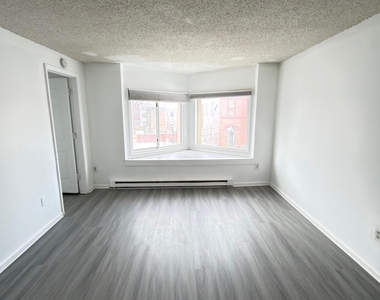 3134 6th Avenue - Photo Thumbnail 4