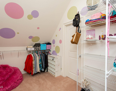 106 Greenfield Avenue - Photo Thumbnail 70