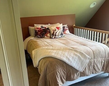 106 Greenfield Avenue - Photo Thumbnail 74