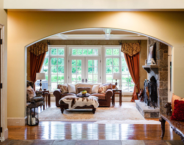 106 Greenfield Avenue - Photo Thumbnail 14