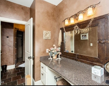 106 Greenfield Avenue - Photo Thumbnail 39