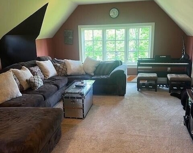 106 Greenfield Avenue - Photo Thumbnail 75