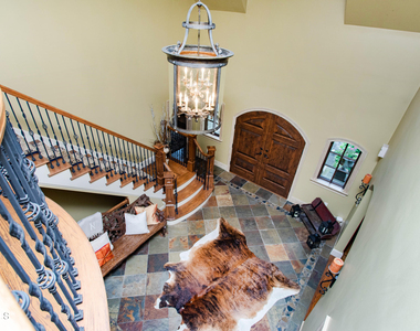 106 Greenfield Avenue - Photo Thumbnail 7