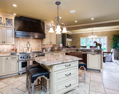 106 Greenfield Avenue - Photo Thumbnail 22
