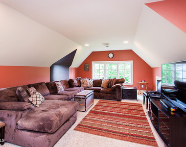 106 Greenfield Avenue - Photo Thumbnail 76