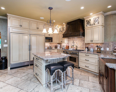 106 Greenfield Avenue - Photo Thumbnail 24