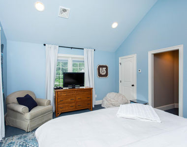 106 Greenfield Avenue - Photo Thumbnail 54