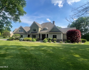 106 Greenfield Avenue - Photo Thumbnail 2
