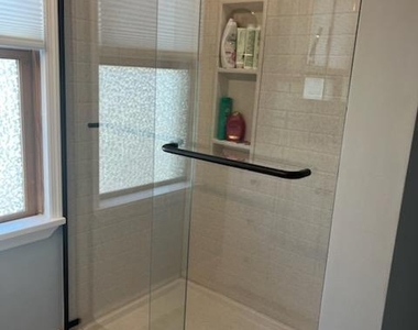 201 Lake Avenue - Photo Thumbnail 26