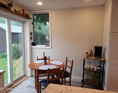201 Lake Avenue - Photo Thumbnail 8
