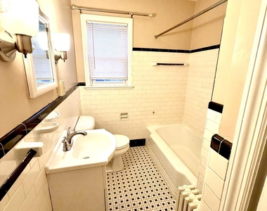 2224 Crescent Road - Photo Thumbnail 5