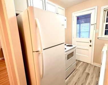 2224 Crescent Road - Photo Thumbnail 3