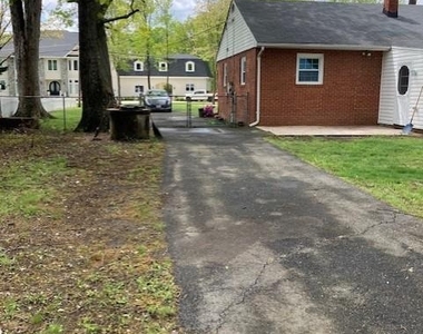 6438 Windham Avenue - Photo Thumbnail 1