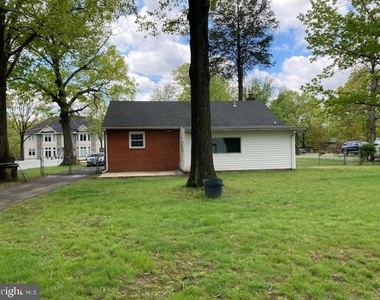 6438 Windham Avenue - Photo Thumbnail 17
