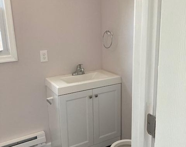 6438 Windham Avenue - Photo Thumbnail 13
