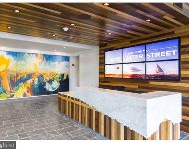 235 N Columbus Boulevard - Photo Thumbnail 5