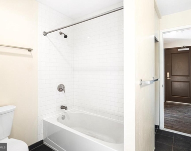 523 N Broad Street - Photo Thumbnail 12
