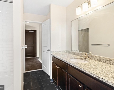 523 N Broad Street - Photo Thumbnail 11