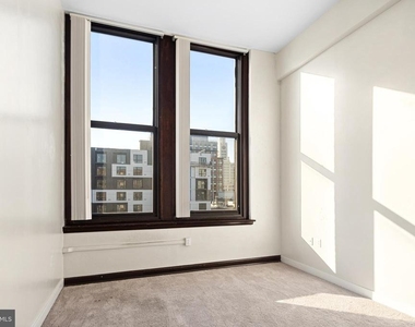 523 N Broad Street - Photo Thumbnail 6
