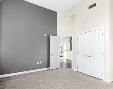 523 N Broad Street - Photo Thumbnail 13