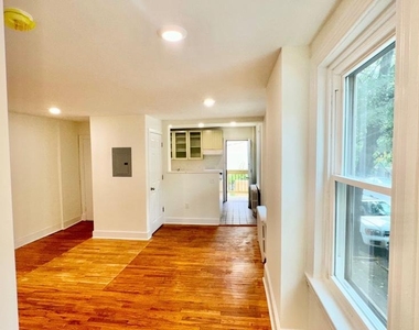 2148 Green Street - Photo Thumbnail 4
