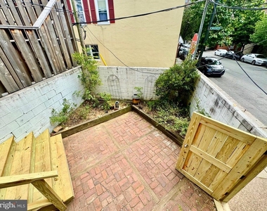 2148 Green Street - Photo Thumbnail 12
