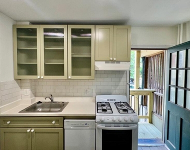2148 Green Street - Photo Thumbnail 3