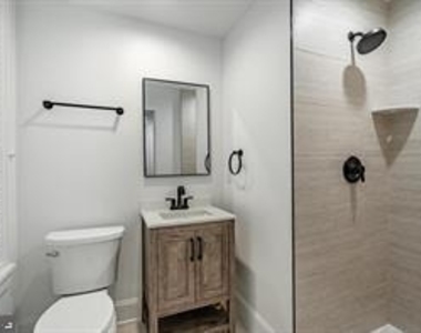 537 S Walnut Street - Photo Thumbnail 7