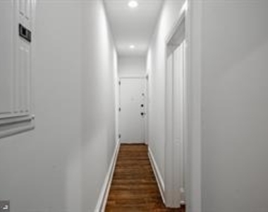 537 S Walnut Street - Photo Thumbnail 8