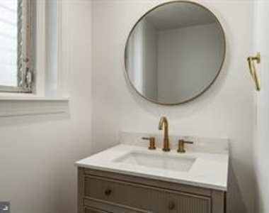 537 S Walnut Street - Photo Thumbnail 9