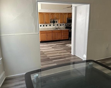 23 S Dean Avenue - Photo Thumbnail 7