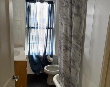 112 W Main Street - Photo Thumbnail 6