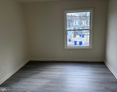110 W Main Street - Photo Thumbnail 4