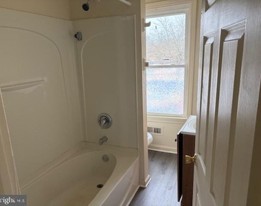 110 W Main Street - Photo Thumbnail 3