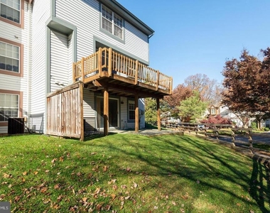 13107 Hugo Place - Photo Thumbnail 2