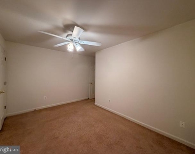 9000 Bay Avenue - Photo Thumbnail 12