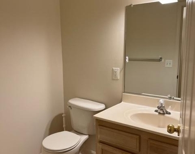 9000 Bay Avenue - Photo Thumbnail 15