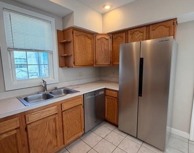 8925 Dayton Avenue - Photo Thumbnail 8